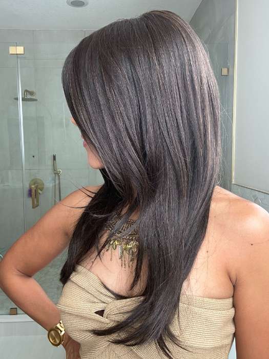 Lorena @faux.hurr.lifee wearing SENSATIONAL by TRESSALLURE in color 4/6R | Dark Brown