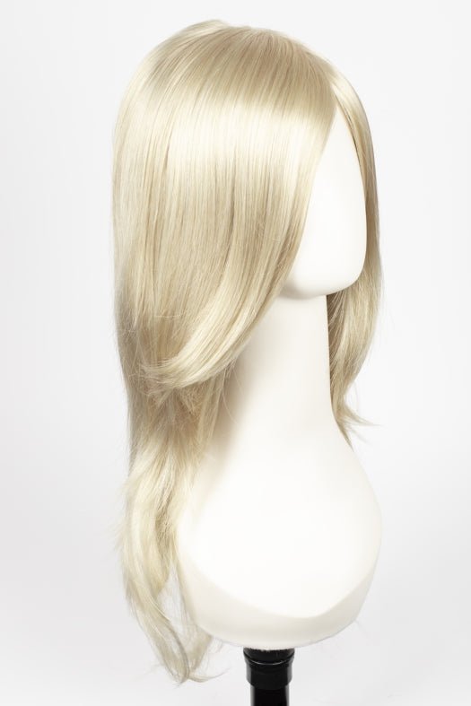 22RH613 MACAROON | Light Ash Blonde with 33% Pale Natural Gold Blonde Highlights