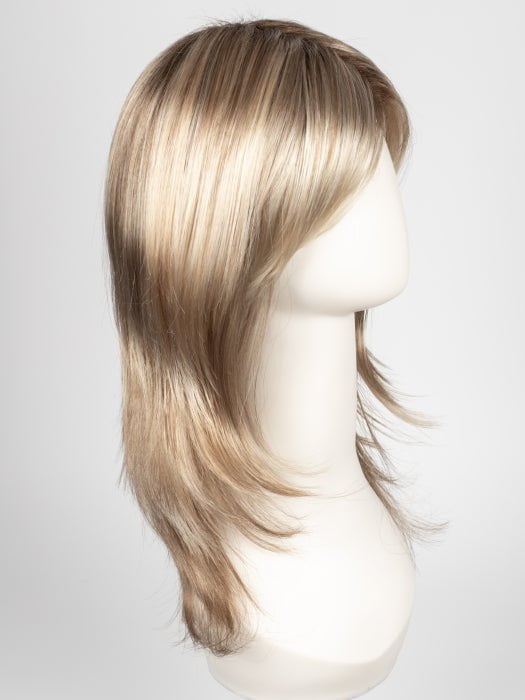 12FS12 MALIBU BLONDE | LIght Gold Brown, Light Natural Gold Blonde, Pale Natural Gold-Blonde Blend, Shaded with Light Gold Brown