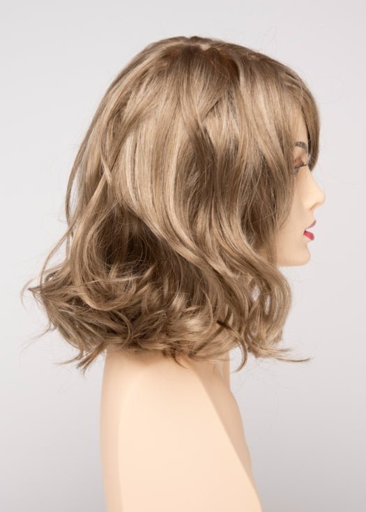 GINGER CREAM | Dark Beige Blonde underneath highlighted on top with Light Beige Blonde