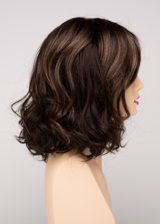 AMARETTO CREAM | Dark Brown roots with overall Medium Brown base with Honey Blonde highlights