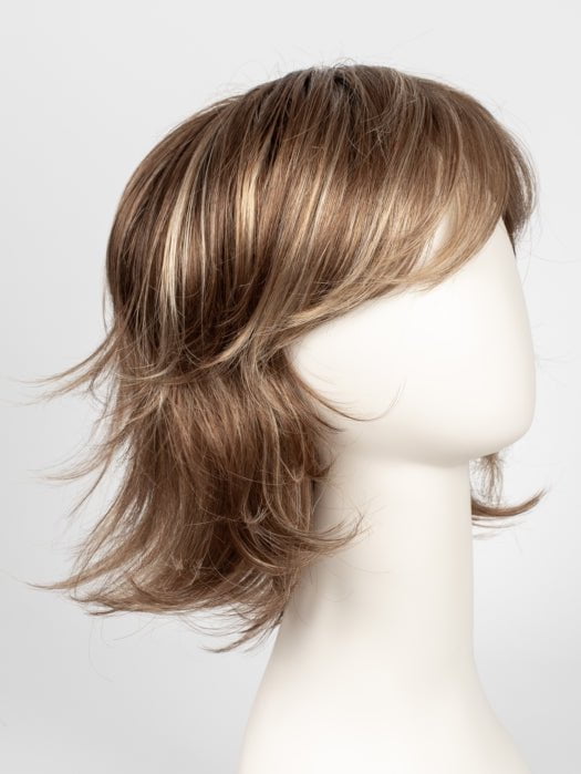 MAPLE-SUGAR-R | Light-Medium Brown Base with Warm Medium Blonde Highlights and Dark Brown Root