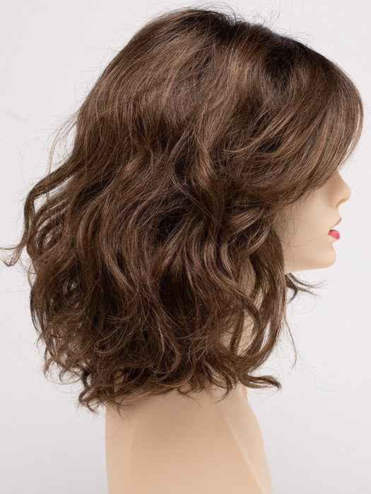 MACCHIATO | A blend of Chestnut Brown and Soft Dark Blonde with Dark Brown Roots