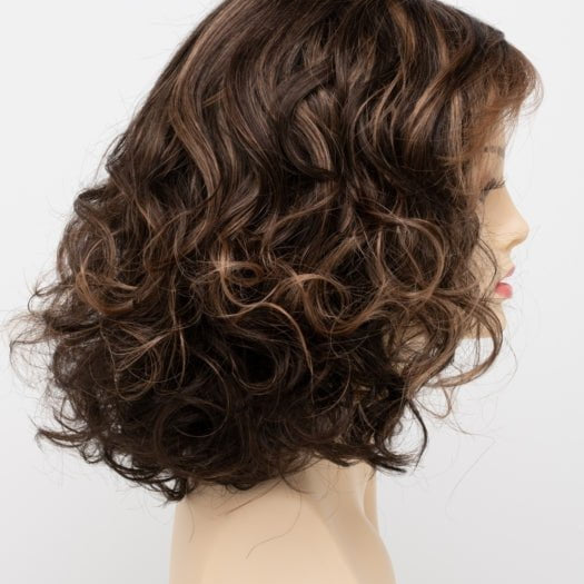 AMARETTO CREAM | Dark Brown roots with overall Medium Brown base with Honey Blonde highlights