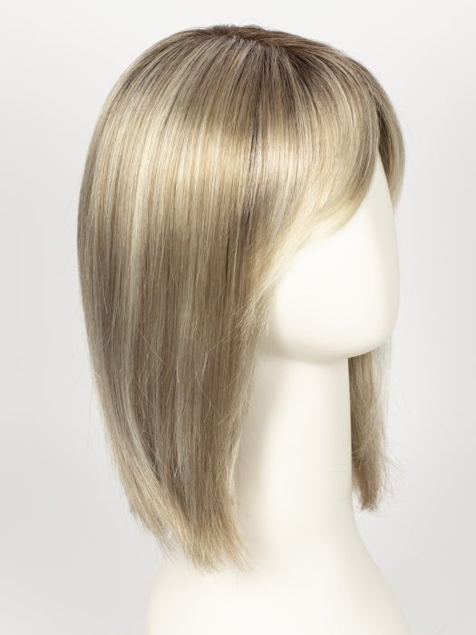 22F16S8 VENICE BLONDE | Light Ash Blonde and Light Natural Blonde Blend Shaded with Medium Brown