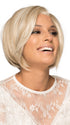 This short lace front wig is a sleek, timeless silhouette that is sure to turn heads