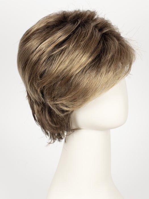 10/26TTS4 SHADED FORTUNE | Medium Gold Blonde Blend with Light Gold Blonde Tips, Shaded with Dark Brown