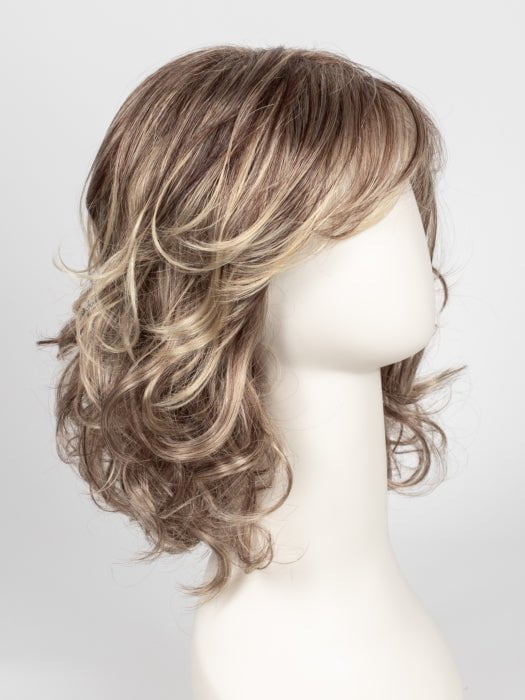 FS24/32 RASPBERRY SYRUP | Medium Natural Red with Natural Blonde Bold Highlights