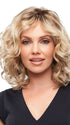 You’ll love the loose and effortless beach waves and casual chic look of this wig
