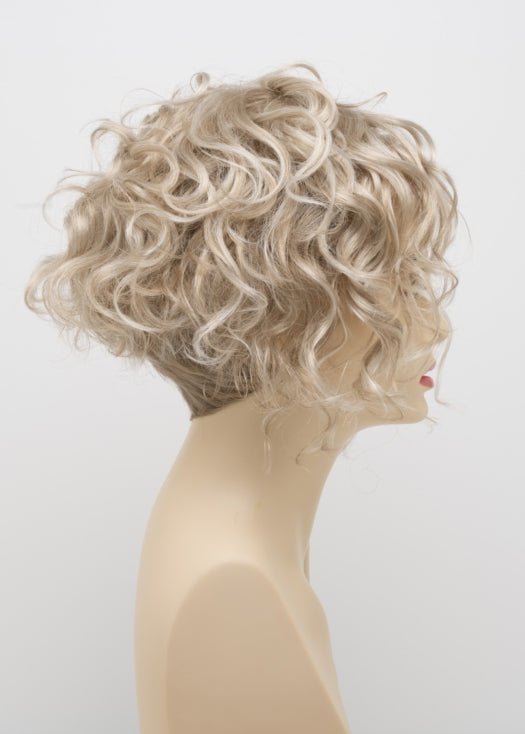 LIGHT BLONDE | 2 toned blend of Creamy Blonde with Champagne highlights