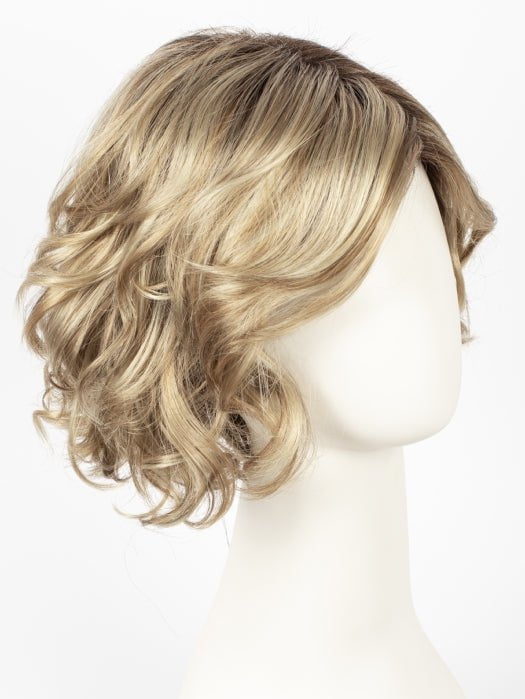 12-R8 | Dark Blonde blended with Light Golden Blonde with a Warm Medium Brown Base