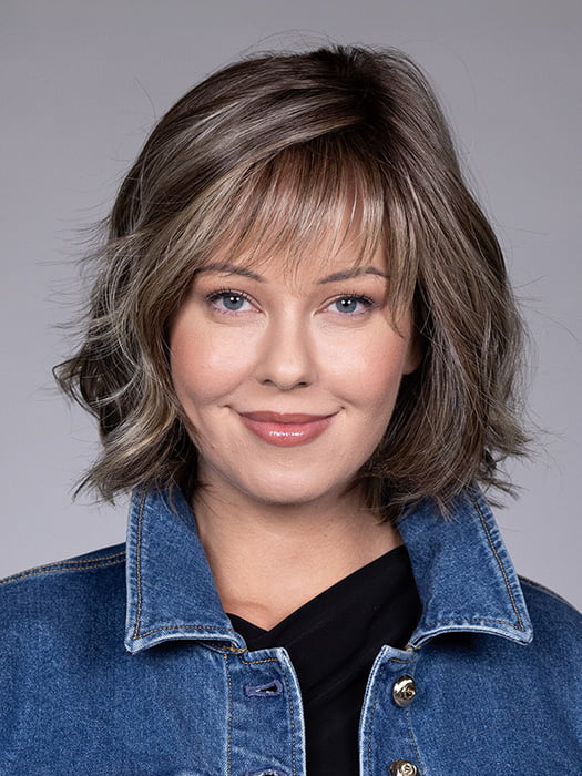 Model is wearing BUDAPEST by BELLETRESS in color BUTTERED-TOAST-R | A mix of Blonde and Brown tones
