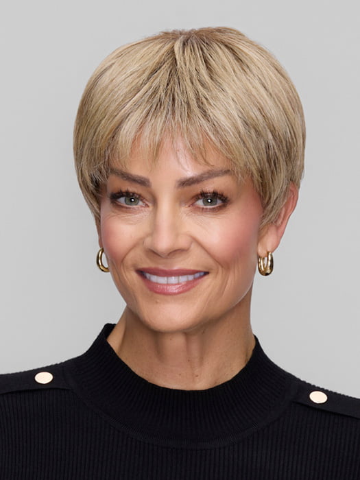 Model is wearing IRIS by JON RENAU in color 12FS12 MALIBU BLONDE | Light Gold Brown, Light Natural Gold Blonde, Pale Natural Gold-Blonde Blend, Shaded with Light Gold Brown
