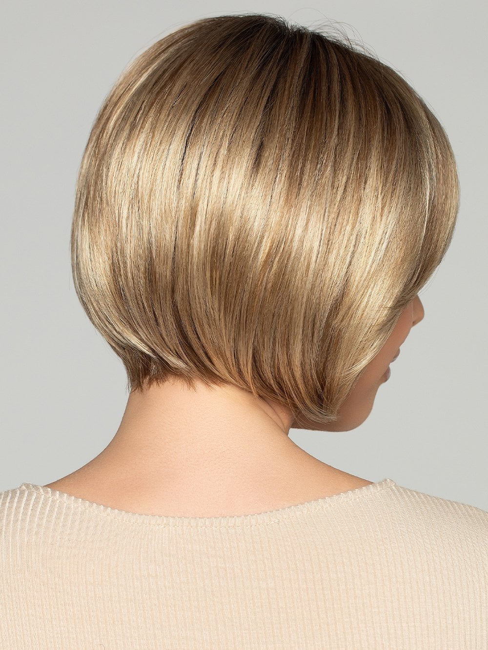 12-HS8 | Light Golden Brown blended with Medium Golden Blonde and Chestnut Brown Roots