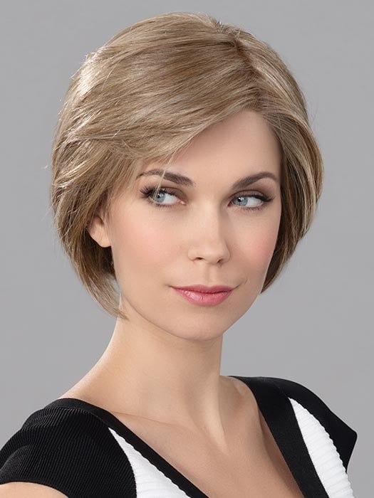 The extended lace front creates a natural look