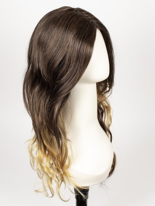 HONEYCOMB-BROWN | Medium brown base with gold underlights from middle to bottom area