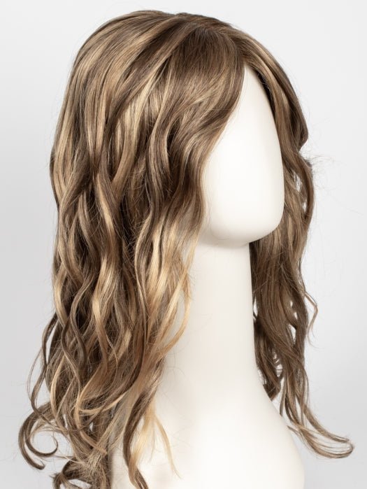 24BT18 ECLAIR | Dark Natural Gold Blonde & Light Natural Gold Blonde Blend with Light Natural Gold Blonde Tips