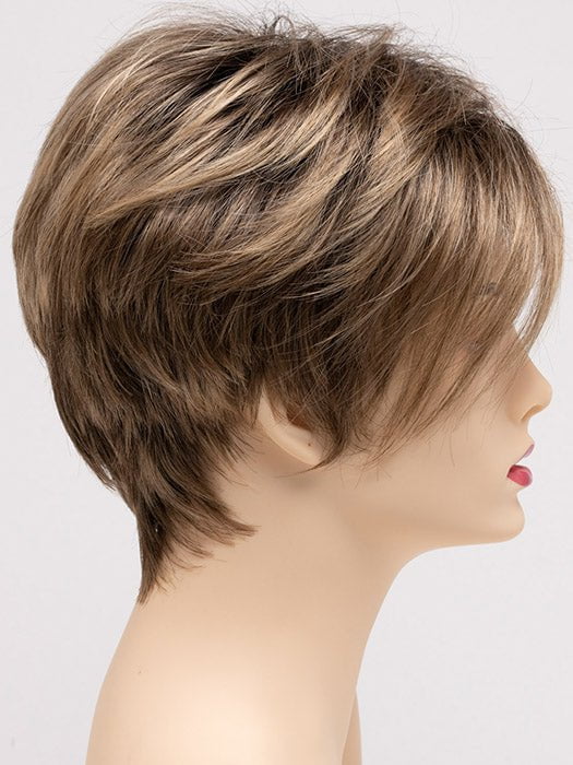 HONEY BREEZE | A blend of Cool, Honey Blonde and Multi-Dimensional Medium Brown with Darker Brown Roots