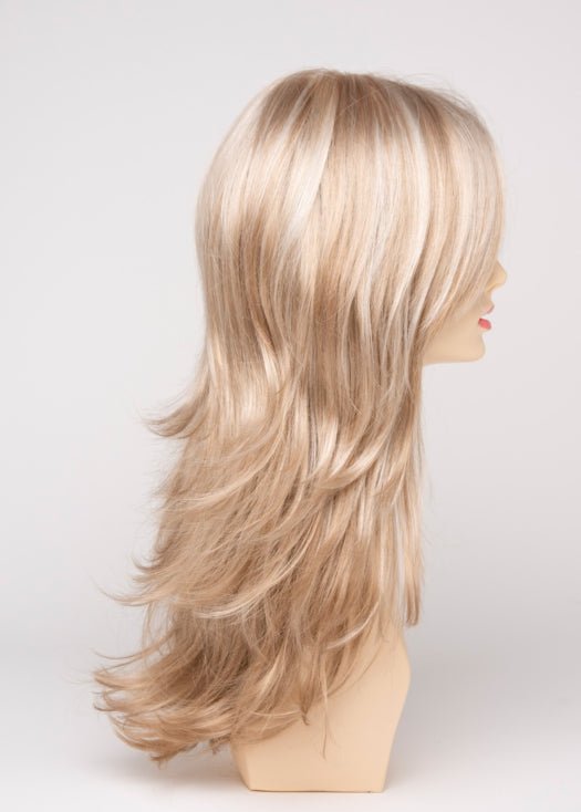 LIGHT BLONDE | 2 toned blend of Creamy Blonde with Champagne highlights