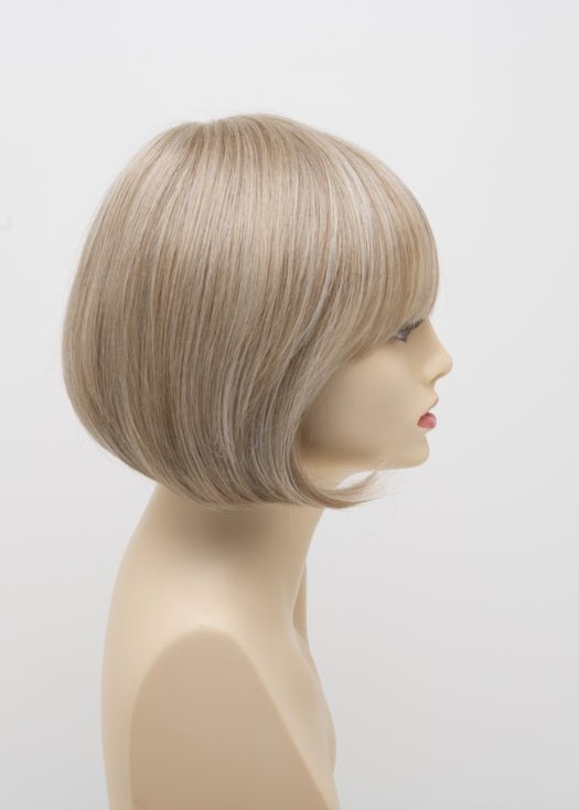 LIGHT BLONDE | 2 toned blend of Creamy Blonde with Champagne highlights