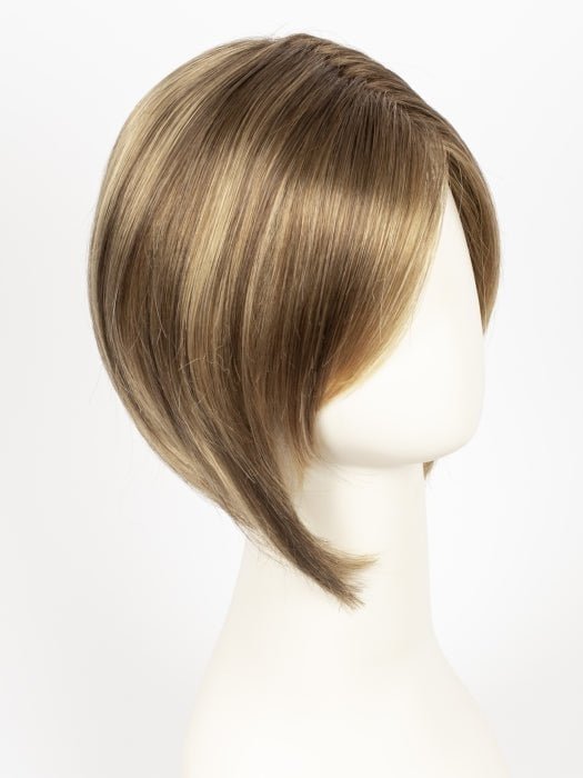 24BT18 ECLAIR | Dark Natural Gold Blonde & Light Natural Gold Blonde Blend with Light Natural Gold Blonde Tips