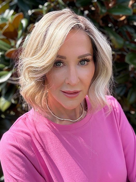 Eileen @crazywiglady is wearing VICTORIA by BELLE TRESS in color BUTTERBEER R | Dark Brown Base and Root that transitions smoothly into a buttery blonde, infused with creamy honey and toffee tones